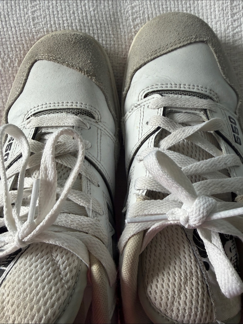 New Balance White & Gray 550 Low-Top Sneakers Size Men’s 10.5 - Picture 6 of 7